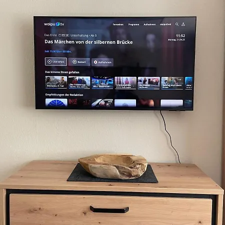 Apartment Modernes City-apartment Mit Parkplatz In *