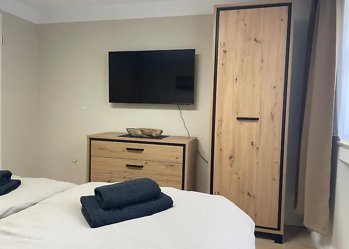 Modernes City-apartment Mit Parkplatz In *