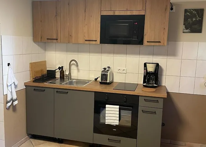 Modernes City-apartment Mit Parkplatz In *